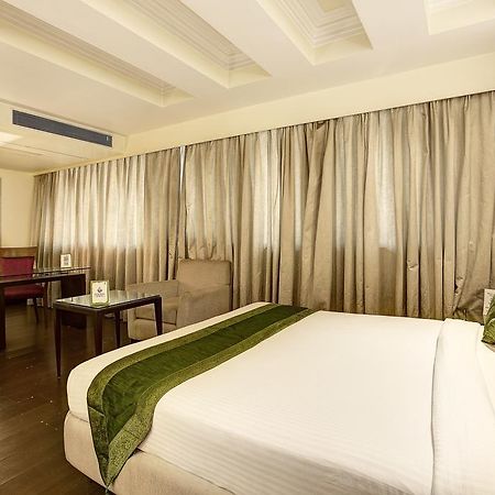 Western Court Chandigarh Exterior photo